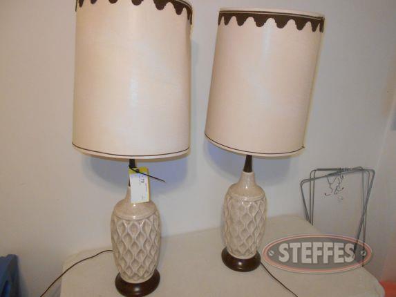 2 pair of table lamps_2.jpg